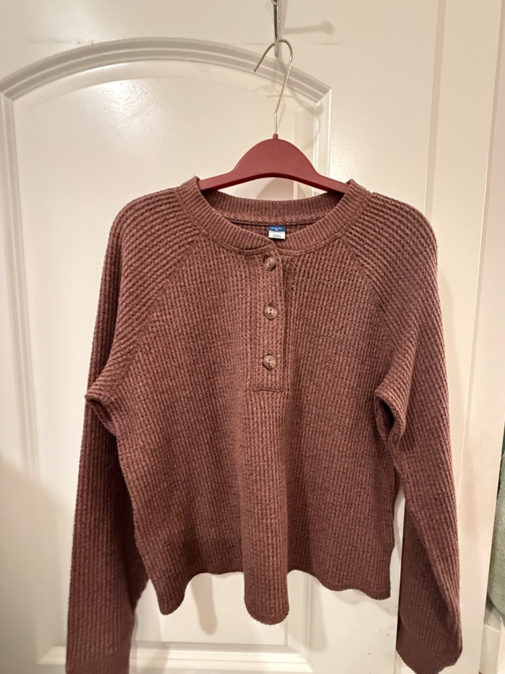 Old Navy Ribbed Henley Sweater in Dusty Mauve